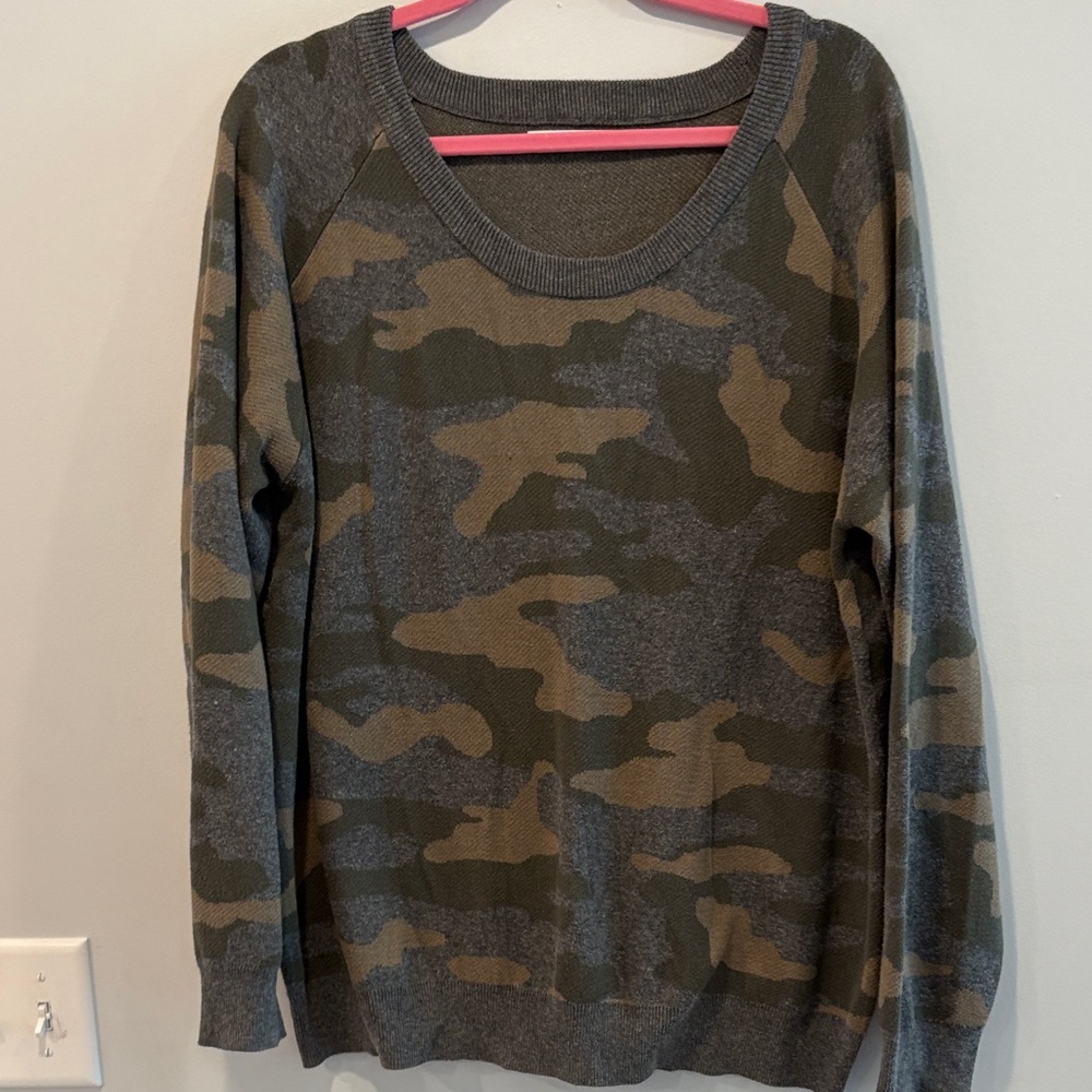 Camouflage Crew Neck Sweater
